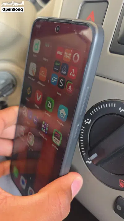 Magnetic Car Phone Holder 3