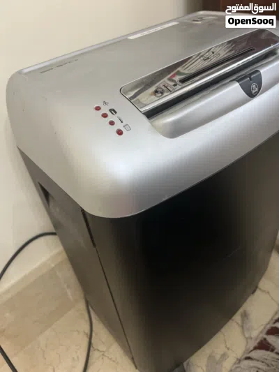 Fellows paper shredder آلة تمزيق الورق 3