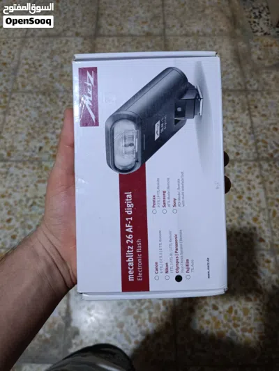 ستان تصوير و2 فلاش استعمال قليل جداً..قيم واخذ 4