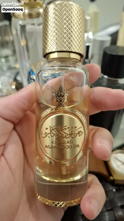 للبيع عطرين رجالي شبه جدد 3