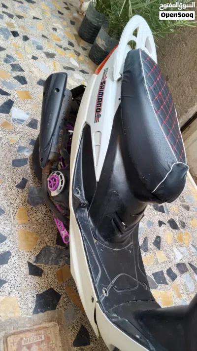 Yamaha XMAX 2