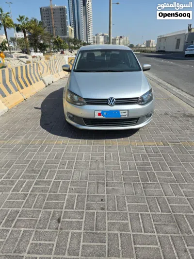 Volkswagen Polo Standard 2