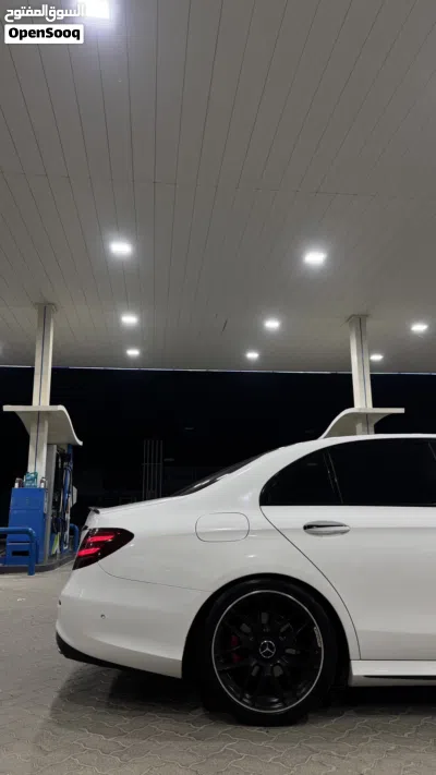 Mercedes Benz E-Class E 300 3