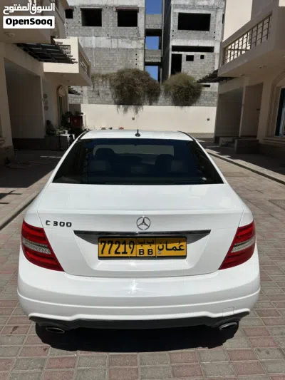مرسيدس بنز الفئة-C C 300 4