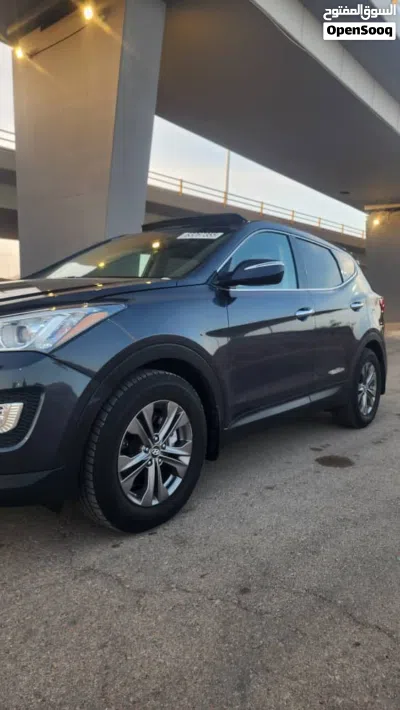 Hyundai Santa Fe GL 2