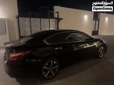 نيسان التيما SR 4