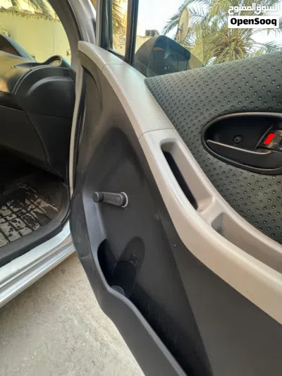 Toyota Yaris Y 3