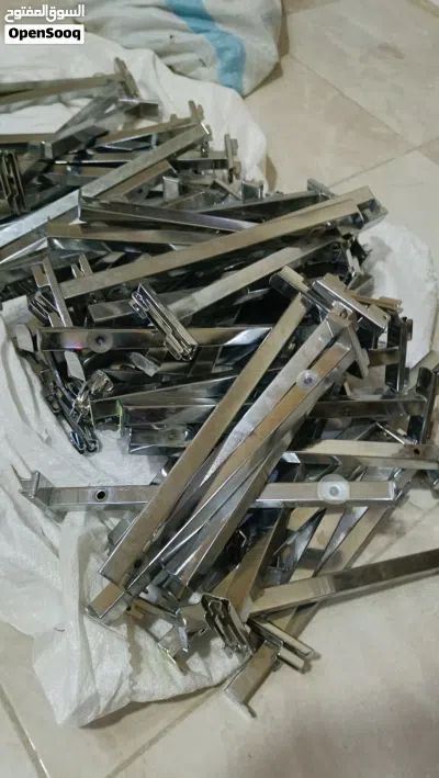 ديكور محل كامل للبيع بسعر الحرق ما بقصر مع الشرى 3