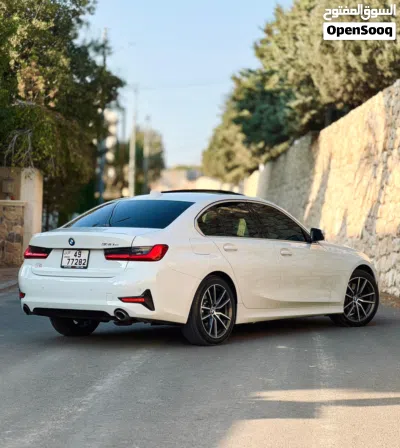 BMW 3 Series 330e 4