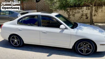 هيونداي افانتي Standard 4