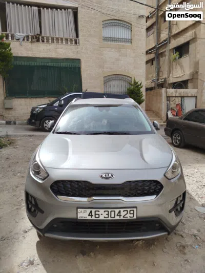 Kia Niro SX Touring 3