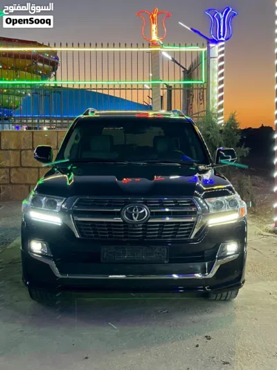 Toyota Land Cruiser VXR 3