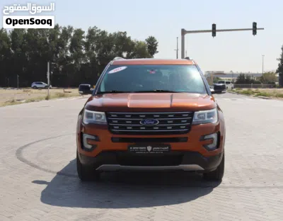 Ford Explorer XLT 2