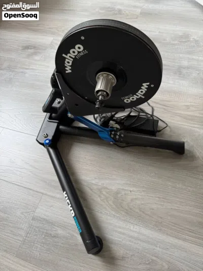 KICKR v1 (2011) Smart Trainer Information wahoo elemnt ترينر بسكليت 2