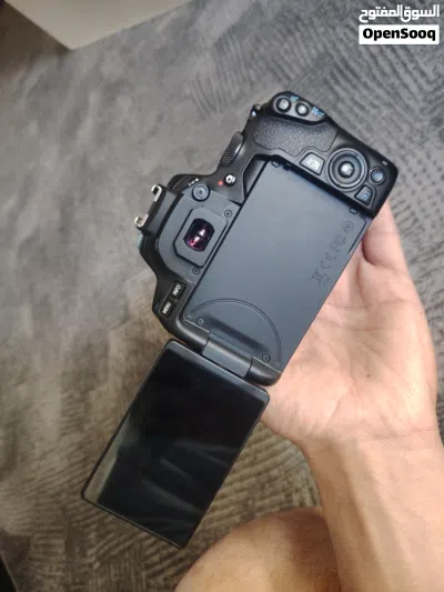 كاميرا canon 250d شبه الجديده تماما 3