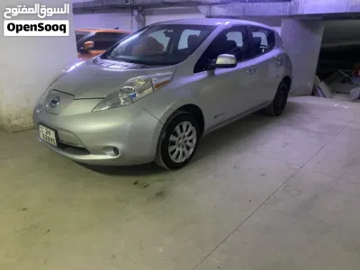 Nissan Leaf S 4