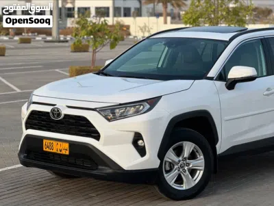 Toyota RAV 4 XLE 4
