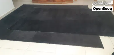 بساط مستعمل نظيف لونه أسود .. مجاني 3