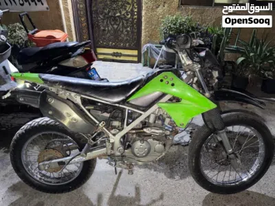 Kawasaki KLX250 2