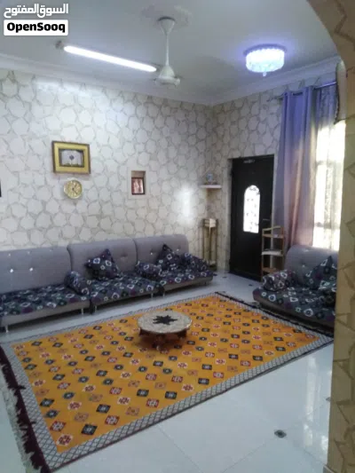 للبيع منزل في العامرات 4