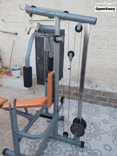 جهاز تمرين منزلي مع كيس ملاكمه ودامبل للبيع 2