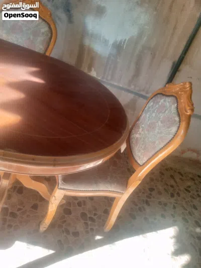 طاولة سفره خمس كراسي بحاله ممتازه 3