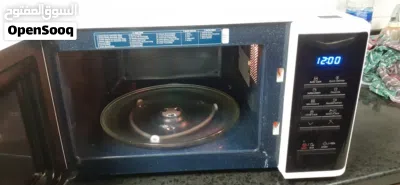 Samsung Microwave Oven - Excellent Condition & Fully Functional 2