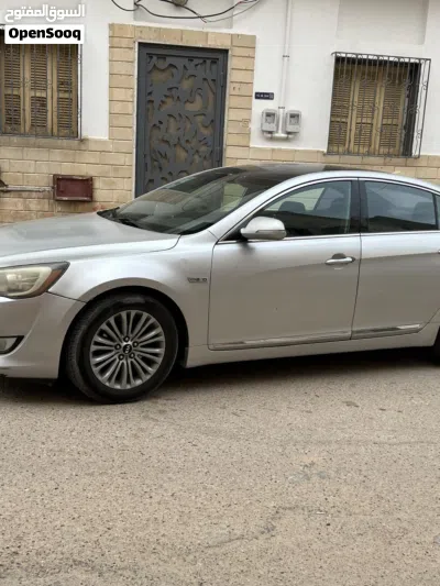 Kia Cadenza Premium 3