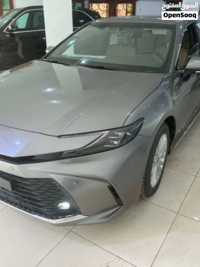 Toyota Camry LE 4