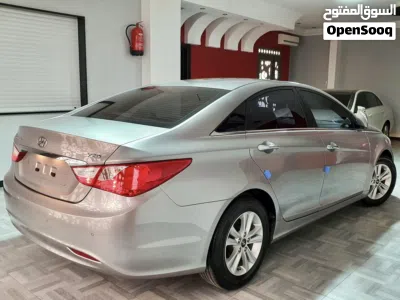 Hyundai Sonata SE 4