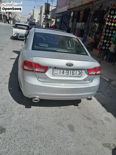 Kia Lotze 2