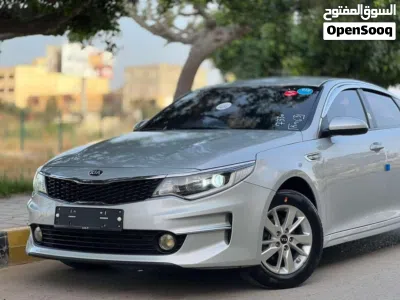 Kia K5 EX 4