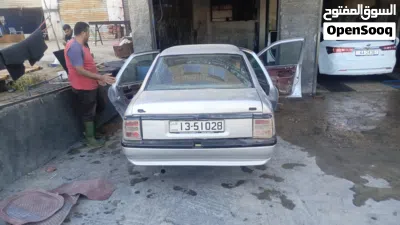 أوبل فيكترا 4