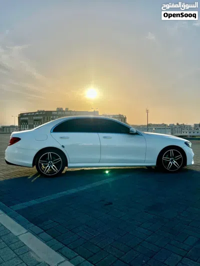 Mercedes Benz E-Class E 300 2