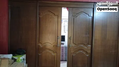 باب كبير فاصل خشب قشرة بلوط متر2,7×4 نظيف جدآ 2