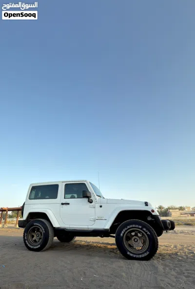 Jeep Wrangler Sahara 4