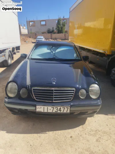 Mercedes Benz E-Class E 200 3