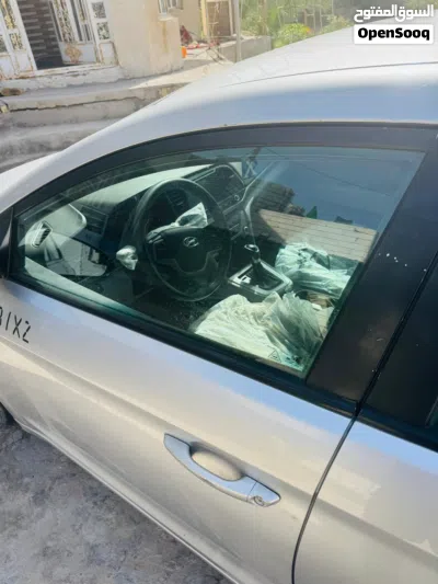 هيونداي النترا SE 4