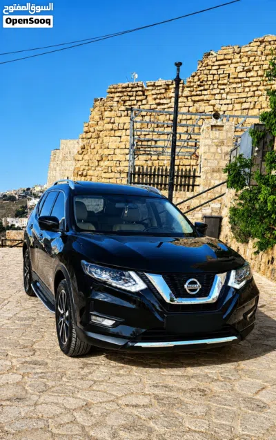 نيسان X-تريل SV1 2