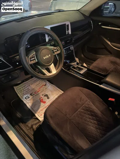 Kia Seltos EX 3