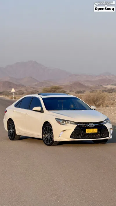Toyota Camry SE 3