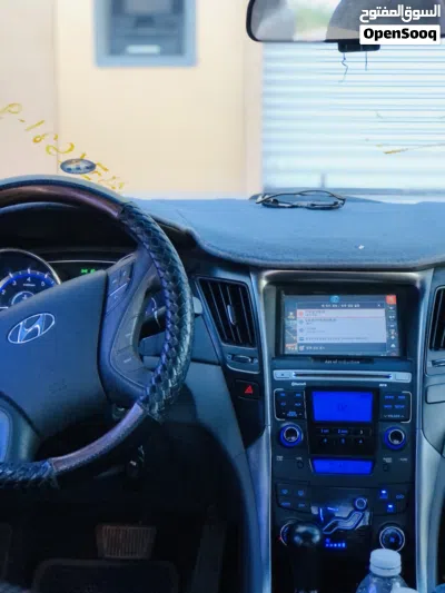 Hyundai Sonata SE 2