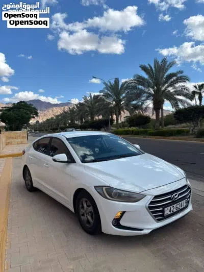 Hyundai Avante SE 4