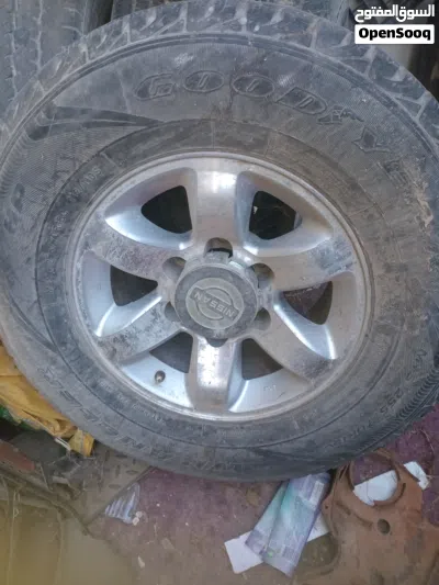 اطارات نيسان 2