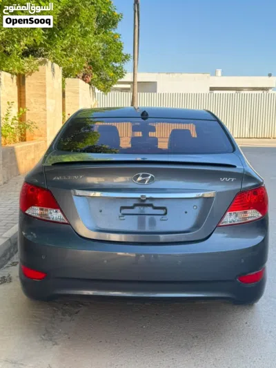Hyundai Accent Limited 3