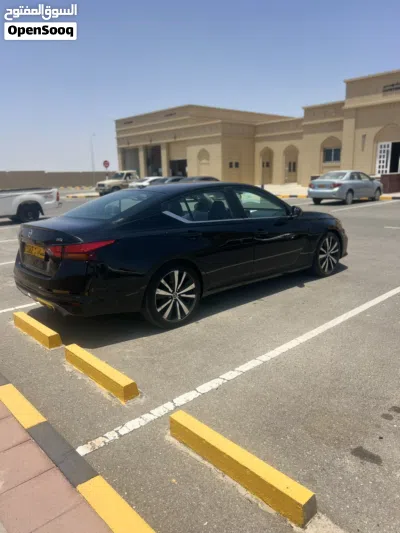 نيسان التيما SR 3