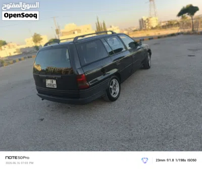 Opel Astra Standard 2