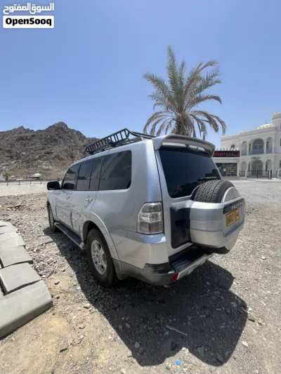 ميتسوبيشي باجيرو GLS 4