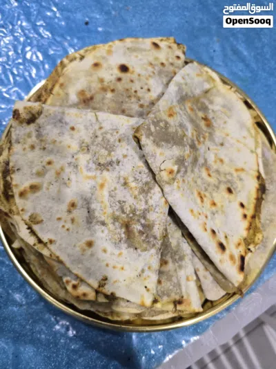خبز صاج مهياوة بالزبدة او زيت زيتون او دهن عداني مهياوة اجار ثوم يبل مع طماط او بدون طماط كيلو 25حبة 4