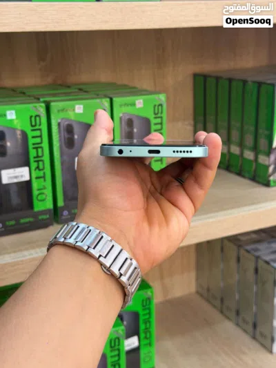 يأتي الهاتف بذاكرة 3GB RAM مع إمكانية إضافة 3GB RAM افتراضية لتحسين الأداء وسلاسة التنقل بين التطبيق 4